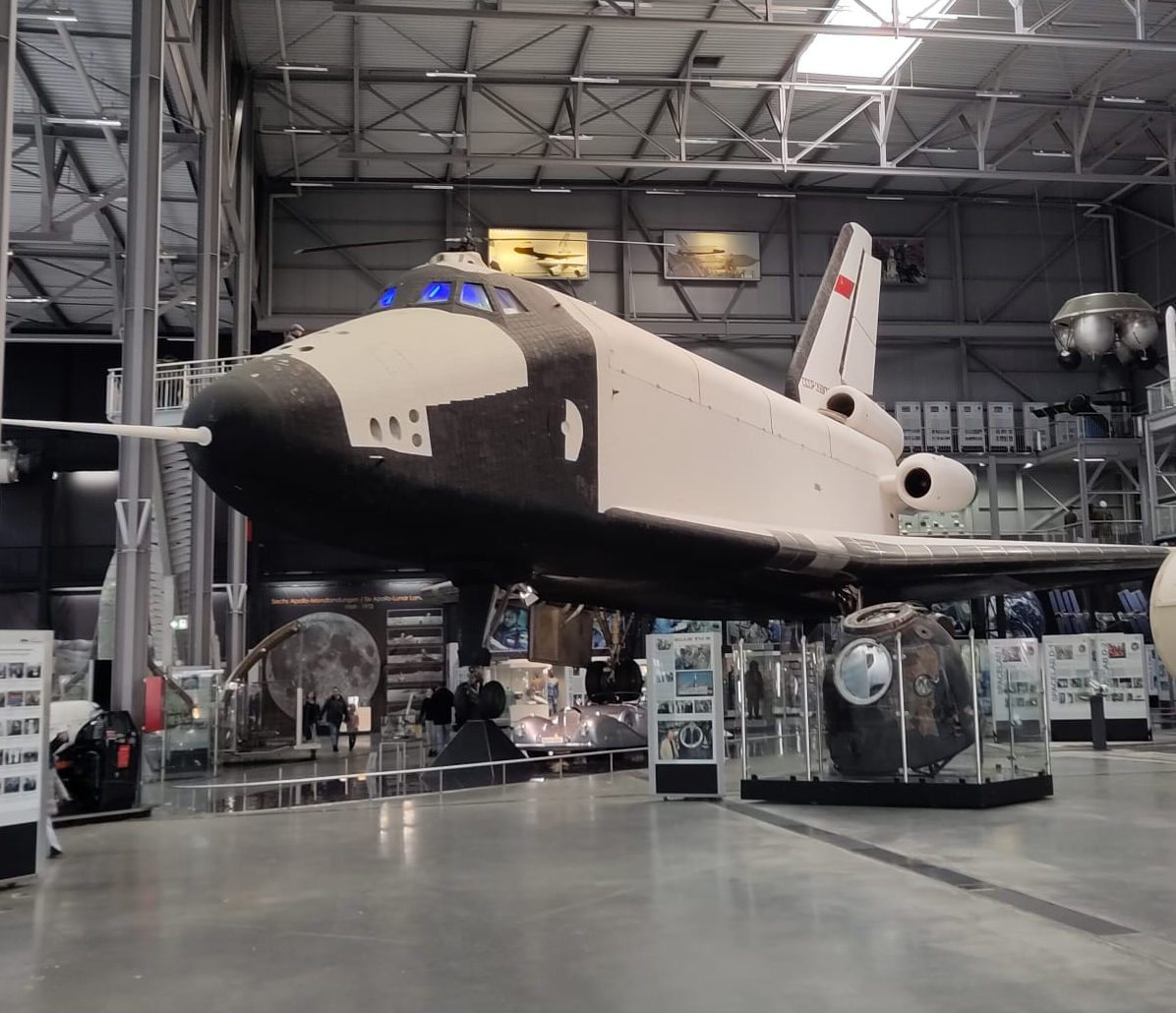 Full view of the Buran at Speyer Technik Museum